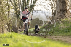8220