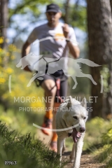 8963